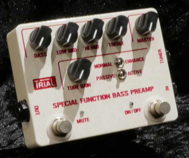 SPECIAL FUNCTION BASS PREAMP