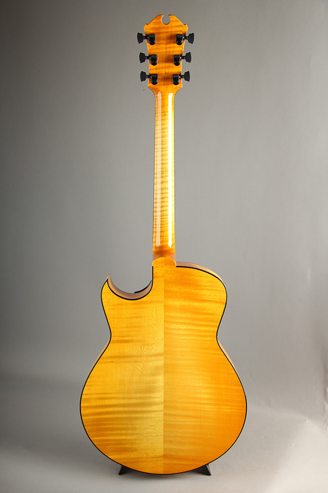 Marchione Guitars 15 inch Arch Top Swiss moon Spruce Top Swiss Flame Maple Side & Back【サウンドメッセ出展予定商品】 マルキオーネ　ギターズ SM2024 サブ画像3