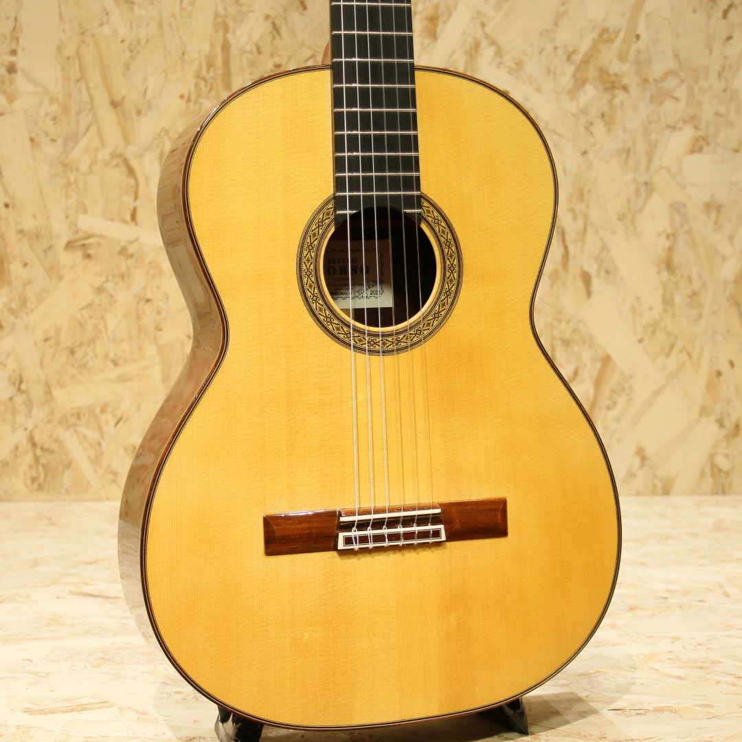 トップ単板の純日本製クラシックギター「SHINANO SC-25」