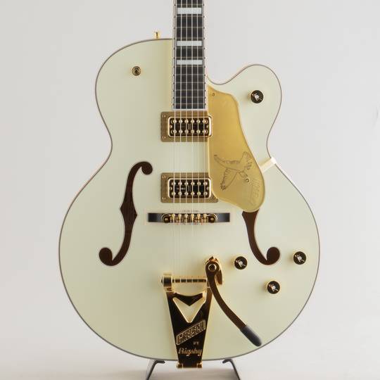 G6136T-MGC Michael Guy Chislett Signature Falcon with Bigsby, Vintage White