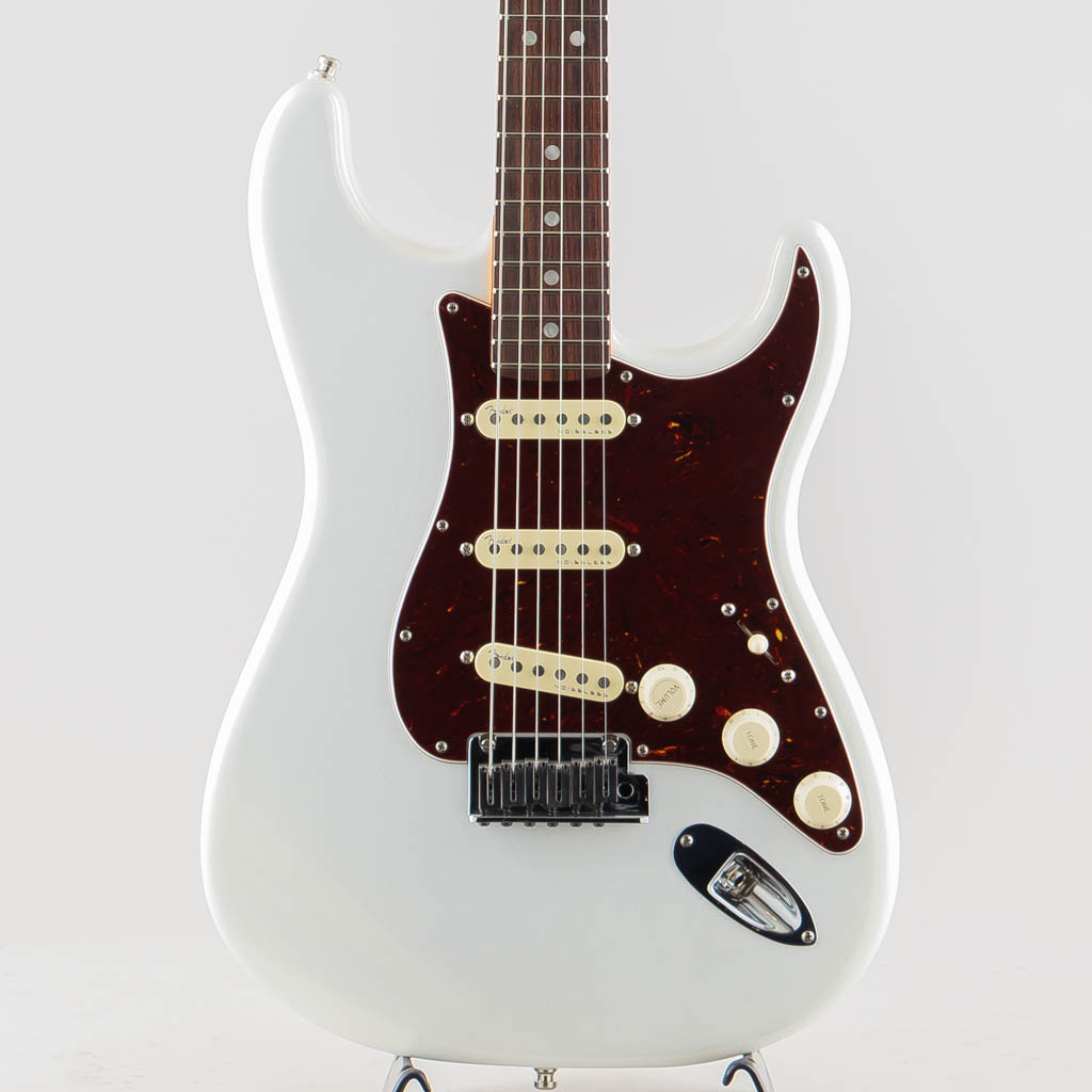 American Ultra Stratocaster / Arctic Pearl
