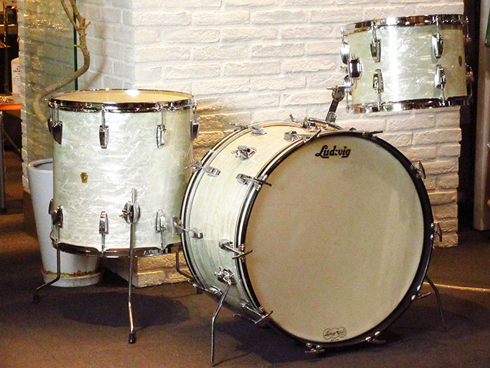 Ludwig 【VINTAGE】1964' Super Classic White Marine Pearl 22 13 16 COB Hoops ラディック