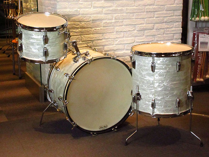 Ludwig 【VINTAGE】1964' Super Classic White Marine Pearl 22 13 16 COB Hoops ラディック サブ画像10