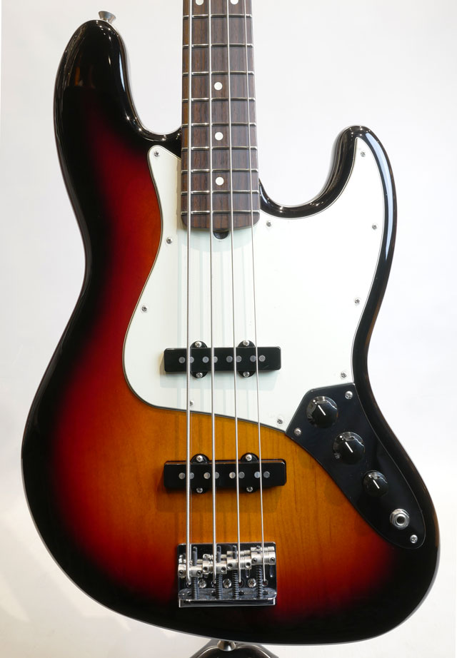 American Professional Jazz Bass / 3-Color Sunburst