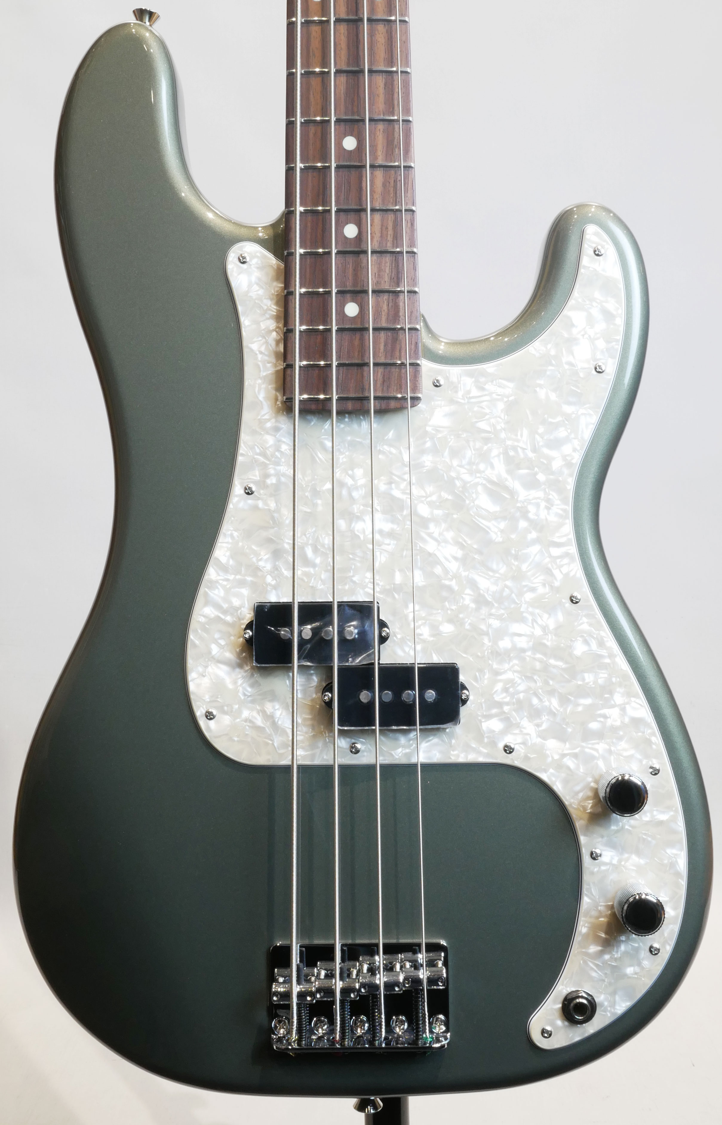 FSR Collection Made in Japan Hybrid II Precision Bass / Jasper Olive Metallic