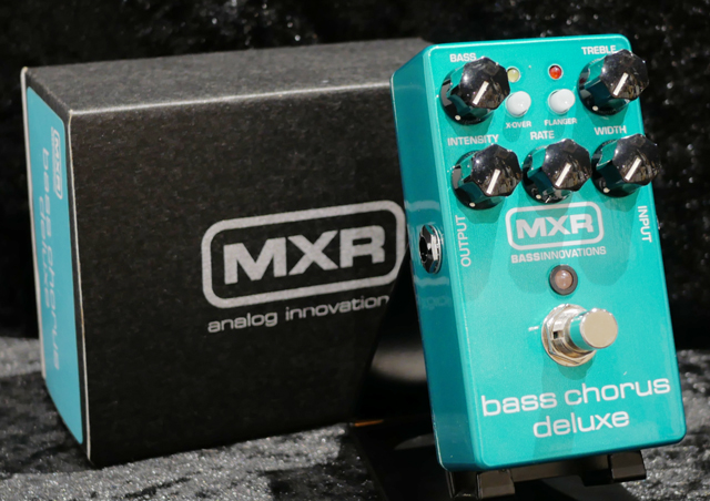 MXR M83 Bass Chorus Deluxe【箱ボロ特価】 エムエックスアール