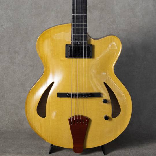 Model 15 Archtop Custom Natural and Cherry Back S/N:624