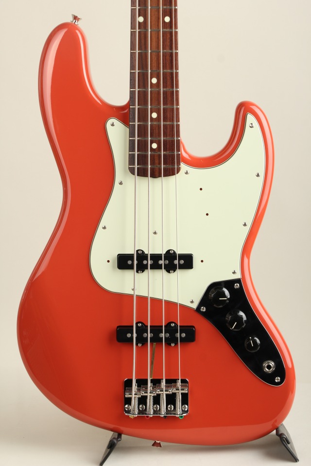  Made in Japan Traditional 60s Jazz Bass Rosewood Fingerboard Fiesta Red 2023