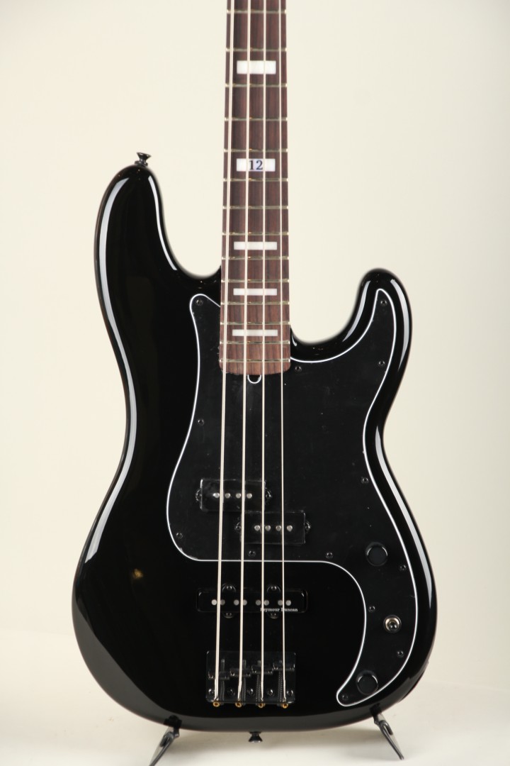  Duff McKagan Deluxe Precision Bass Black