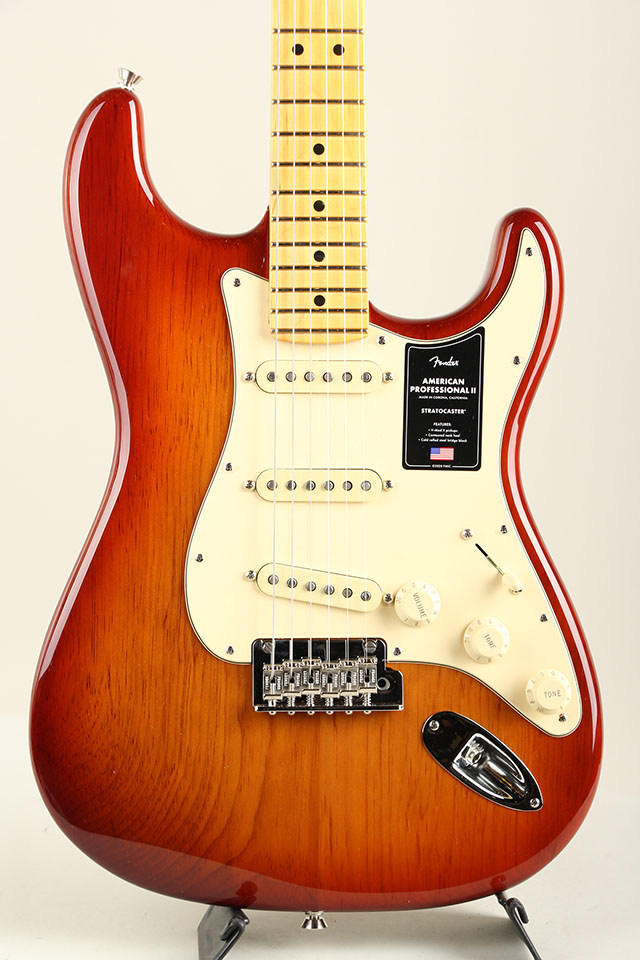 American Professional II Stratocaster MN Sienna Sunburst