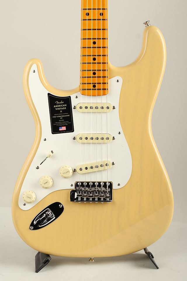 American Vintage II 1957 Stratocaster Left-Hand MN Vintage Blonde