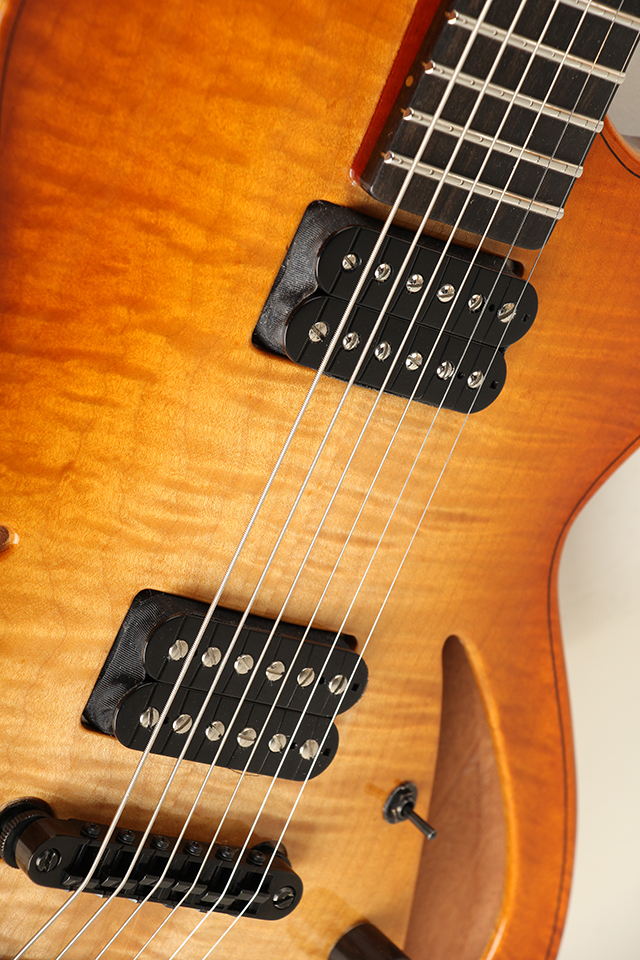 Taka Moro Guitars “Lotus” 14” Semihollow Archtop Figured Maple Top タカモロギターズ サブ画像3