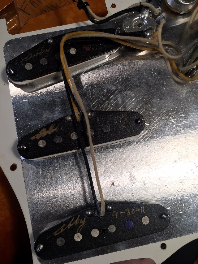 FENDER CUSTOM SHOP Custom Deluxe Stratocaster Faded Honey Burst フェンダーカスタムショップ サブ画像9