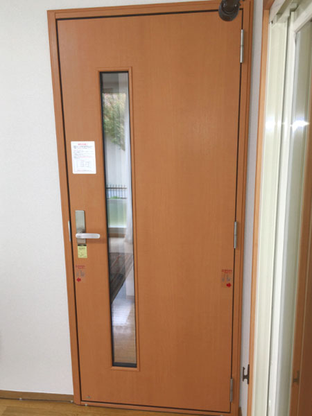 ヤマハ アビテックス 防音ドア 木製防音ドア 900x2000 窓付 / 鍵なし 防音 三木楽器