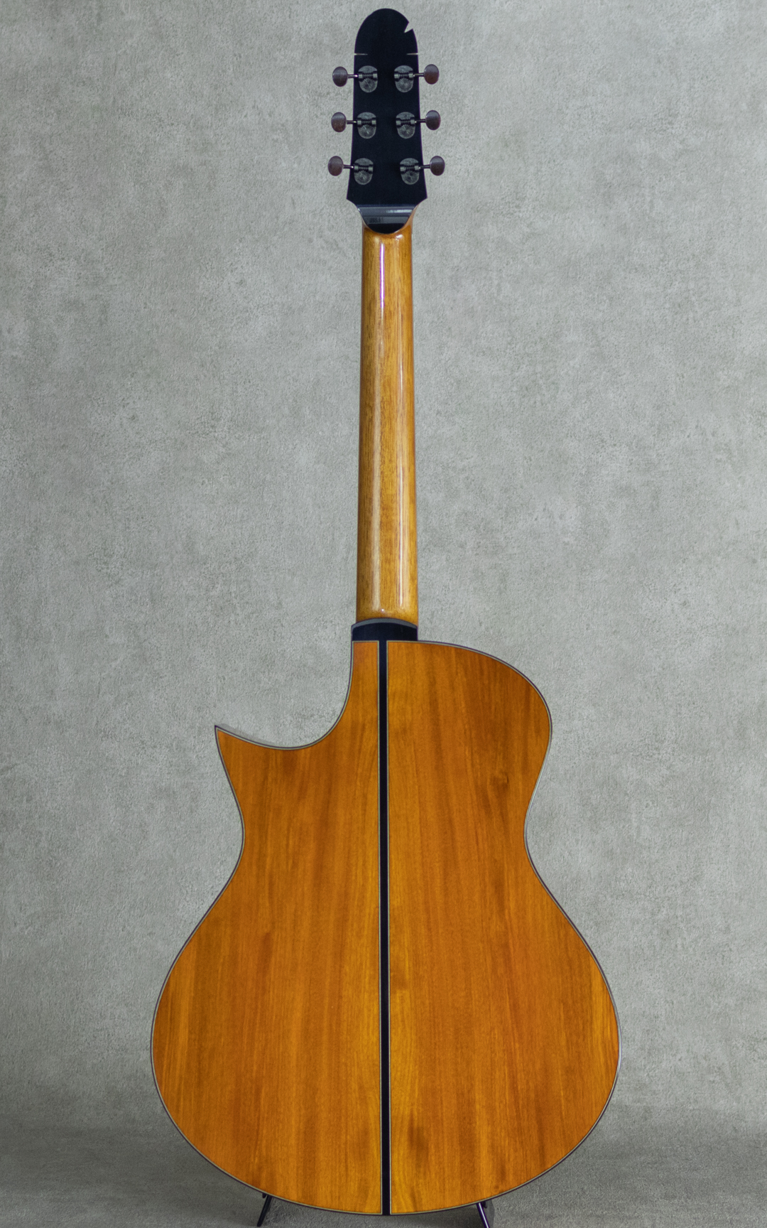 Hiroshi Ogino Guitars Model OM Cutaway Sayla Bearclaw German Spruce / Pernambuco ヒロシ オギノ  荻野 裕嗣 サブ画像3