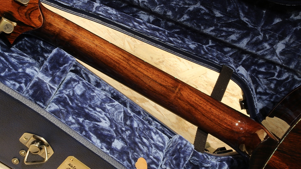 ハワイ製 木製彫刻 1974年製 ハワイ製 木製彫刻 1974年製 - メルカリ