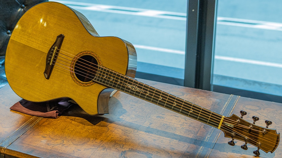 FUJII GUITARS×OGAWA INLAY CRAFT OM-cw 神代杉 / 神代欅