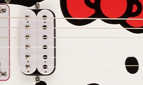 [ハローキティ・ストラトキャスター]