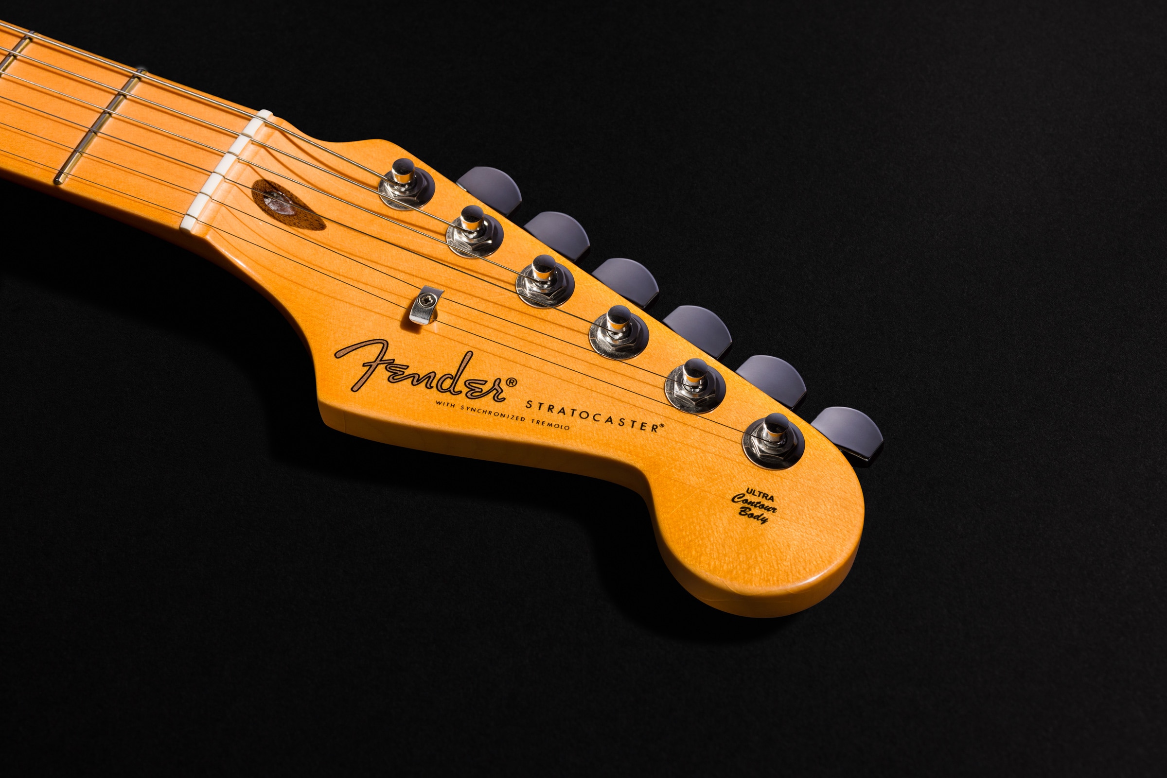 American Ultra Luxe Vintage '50s Stratocaster /3-Color Sunburst/Maple Fingerboard