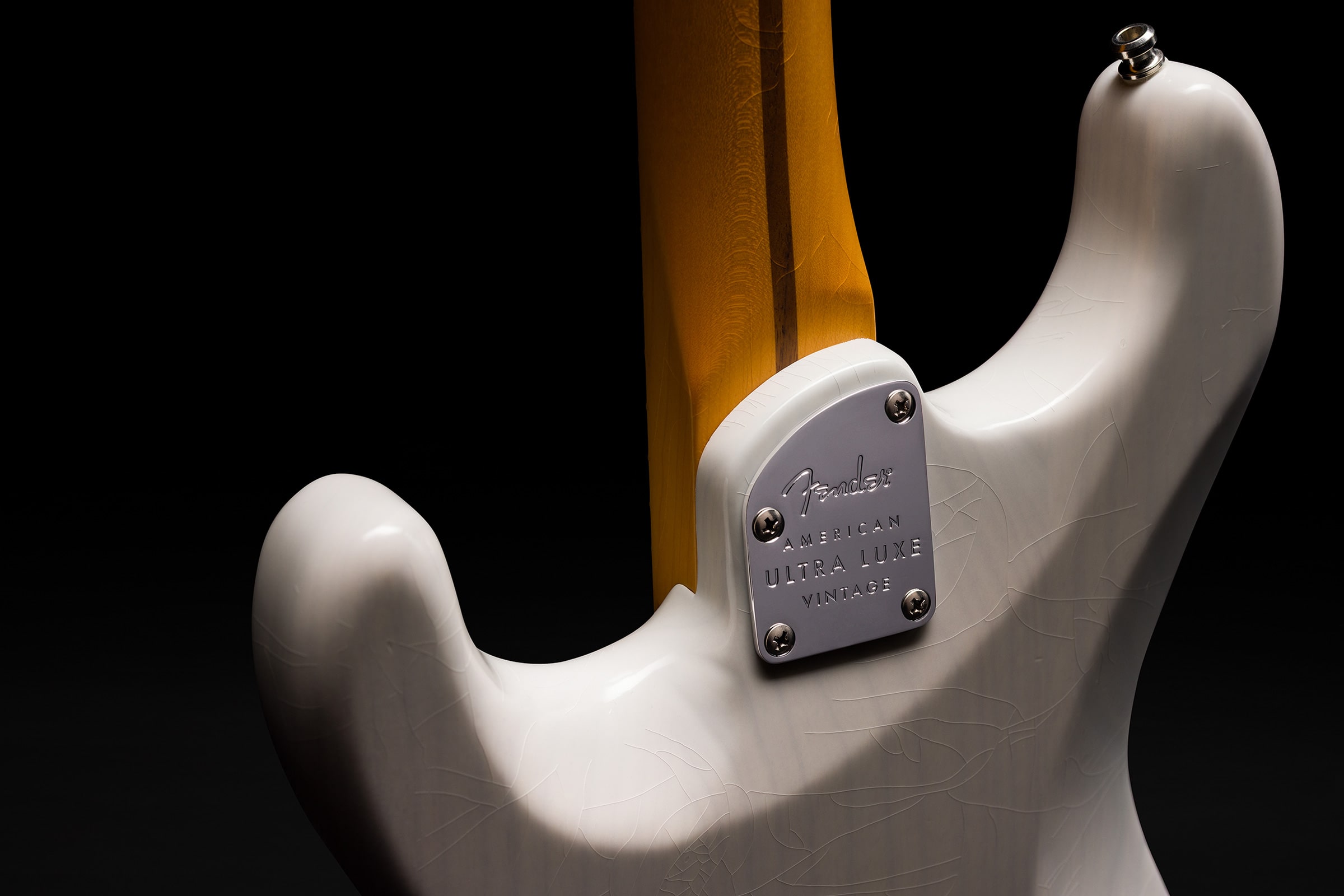 American Ultra Luxe Vintage '50s Stratocaster /3-Color Sunburst/Maple Fingerboard