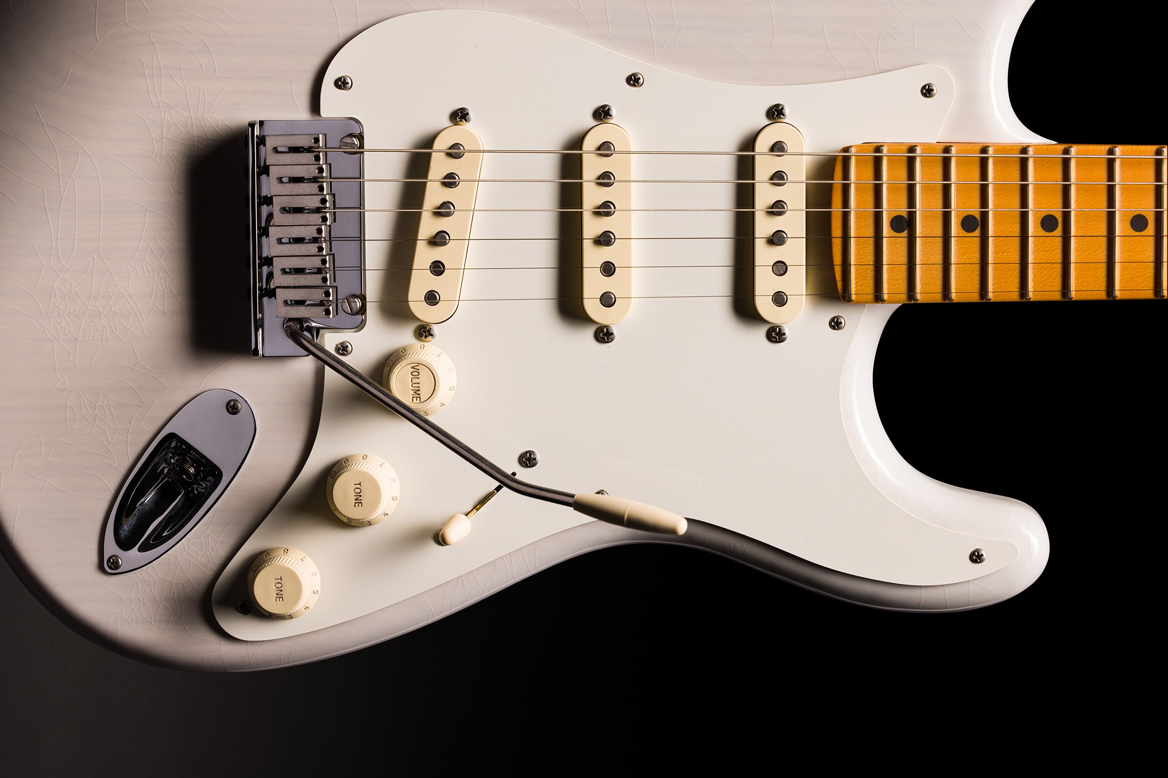 American Ultra Luxe Vintage '50s Stratocaster /3-Color Sunburst/Maple Fingerboard