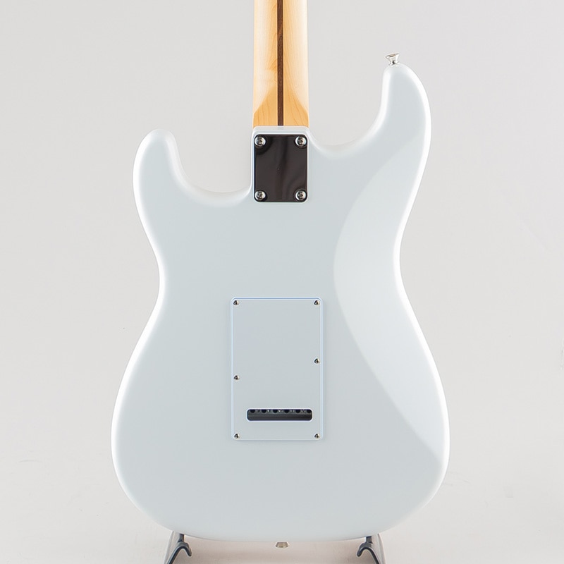Made in Japan Limited Hybrid II Stratocaster Blanc /White/Rosewood Fingerboard