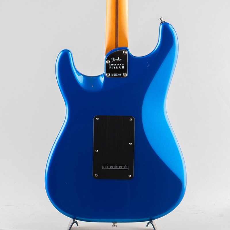 American Ultra II Stratocaster HSS/Noble Blue/Ebony Fingerboard