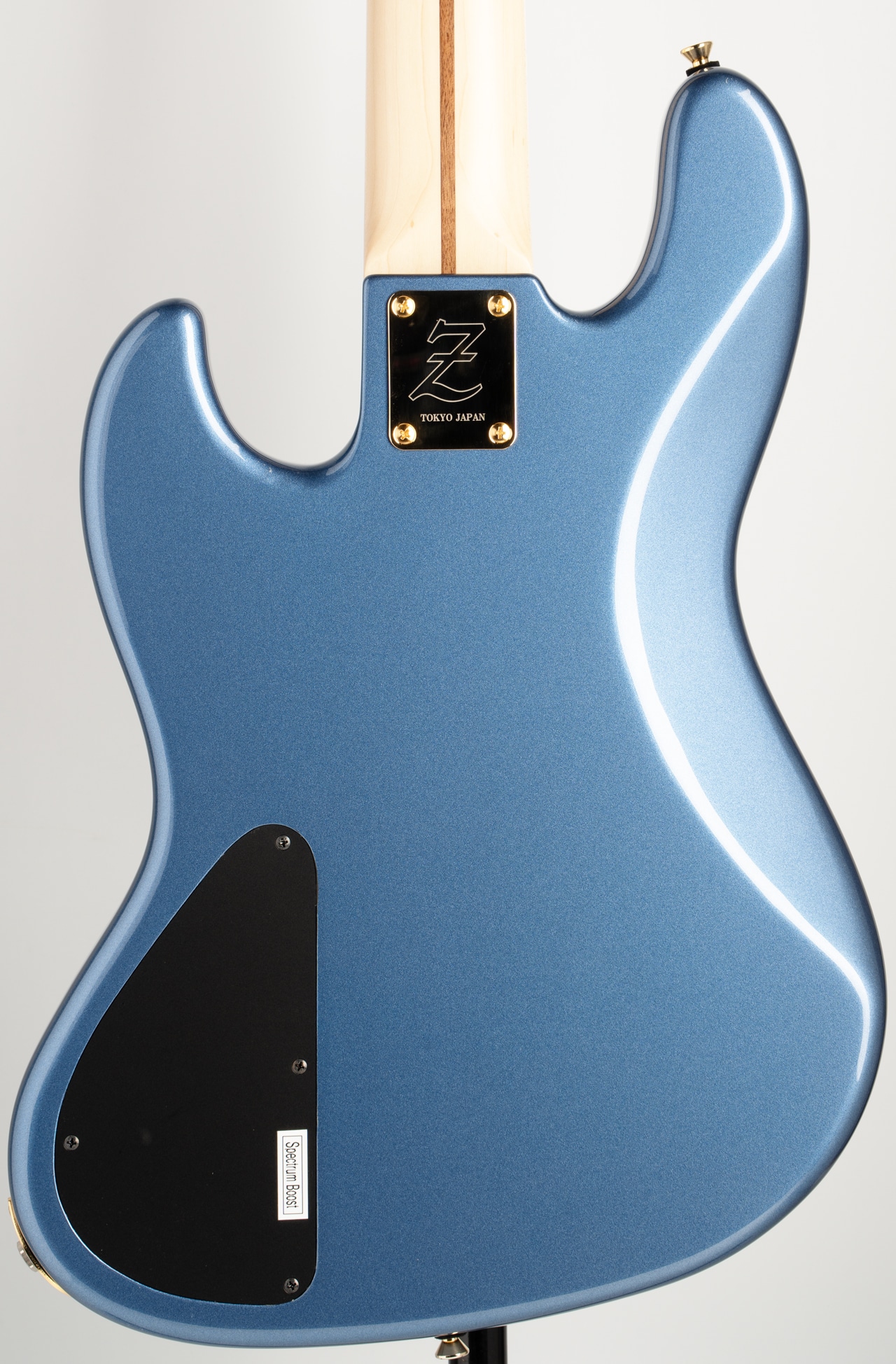 M#265 Custom“Old Lake Placid Blue/MH Gold Parts”: ベース｜三木楽器