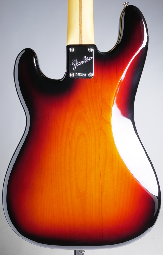 American Professional Classic Precision Bass 3-Color Sunburst 3-Color Sunburst BASS SIDE
