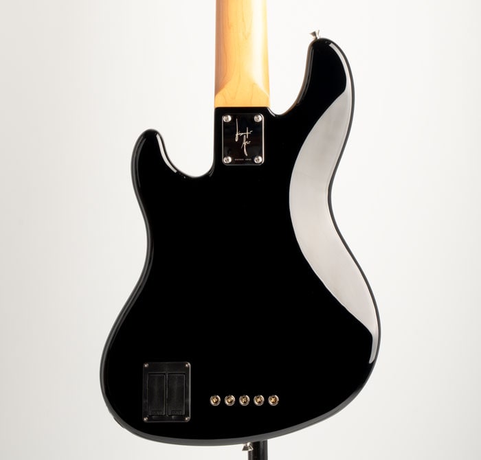 Deluxe Jazz Bass V Kazuki Arai Edition Black: ベース｜三木楽器公式