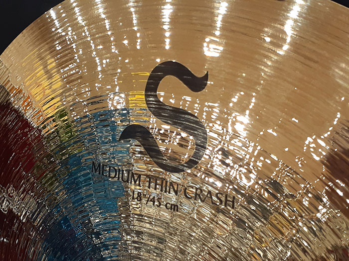 【新品】S 18" Medium Thin Crash