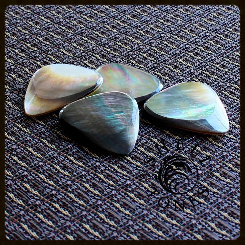 SHELL TONES Mixed Tin of 4 / 4種×1枚パック Mixed Pack 梅田店