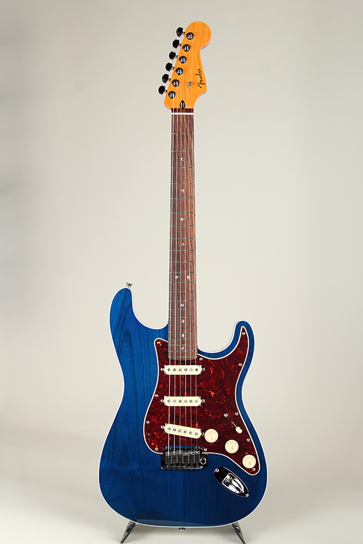 Made in Japan Limited Active Modern Stratocaster RW Sapphire Blue Trans【S/N JD26015635】