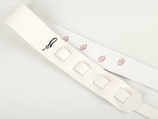 LITEシリーズ Slim 刺繍ストラップ 足あとアイボリー × ブラウン【刺繍カラーオーダーモデル】 ねこ足あとアイボリー × ブラウン 梅田店