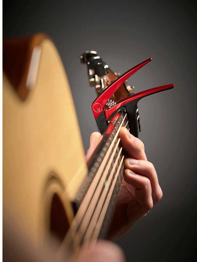 Nashville Capo Red メタリックレッドアコースティックギター ( 6弦 )用 メタリックレッド 梅田店