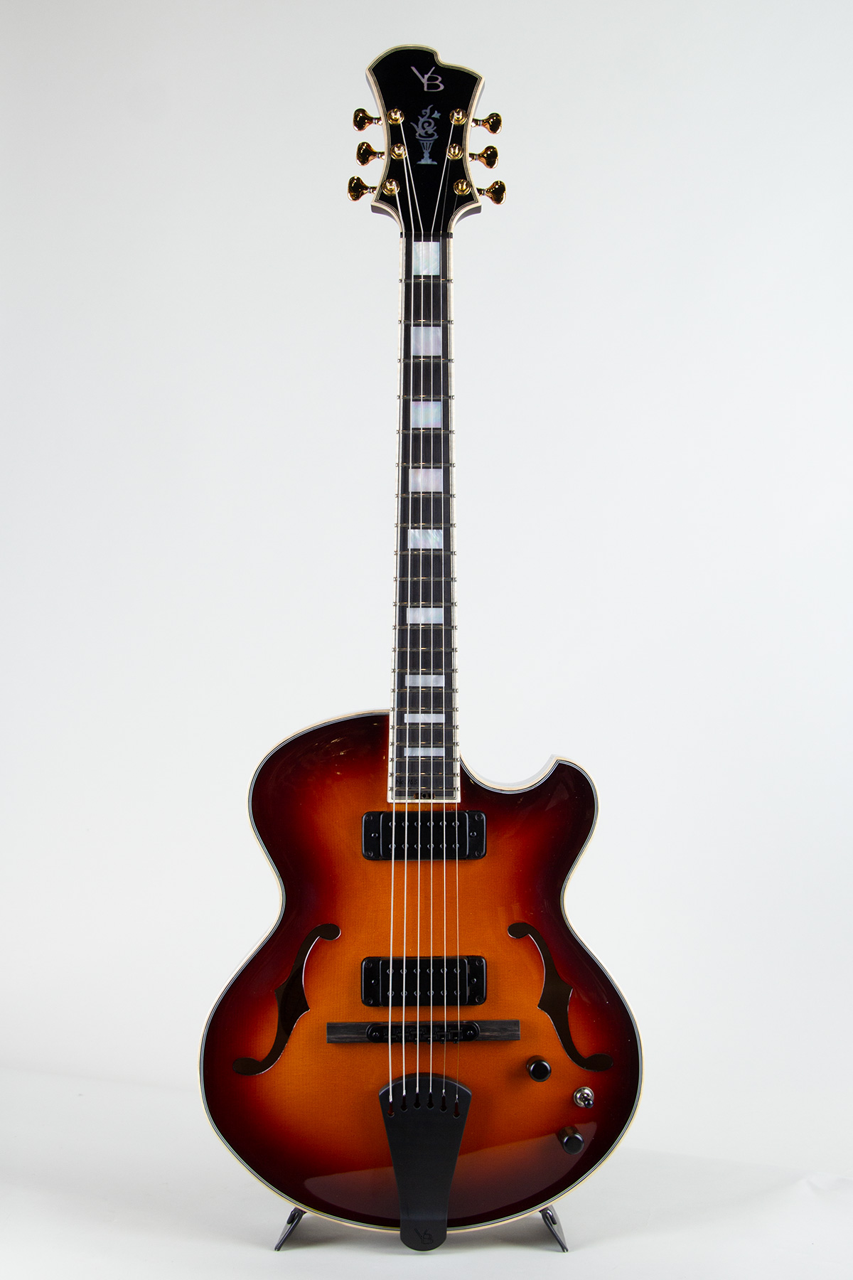 Model 14 Archtop 2 Pickup Tabacco Burst High Gloss Topcoat