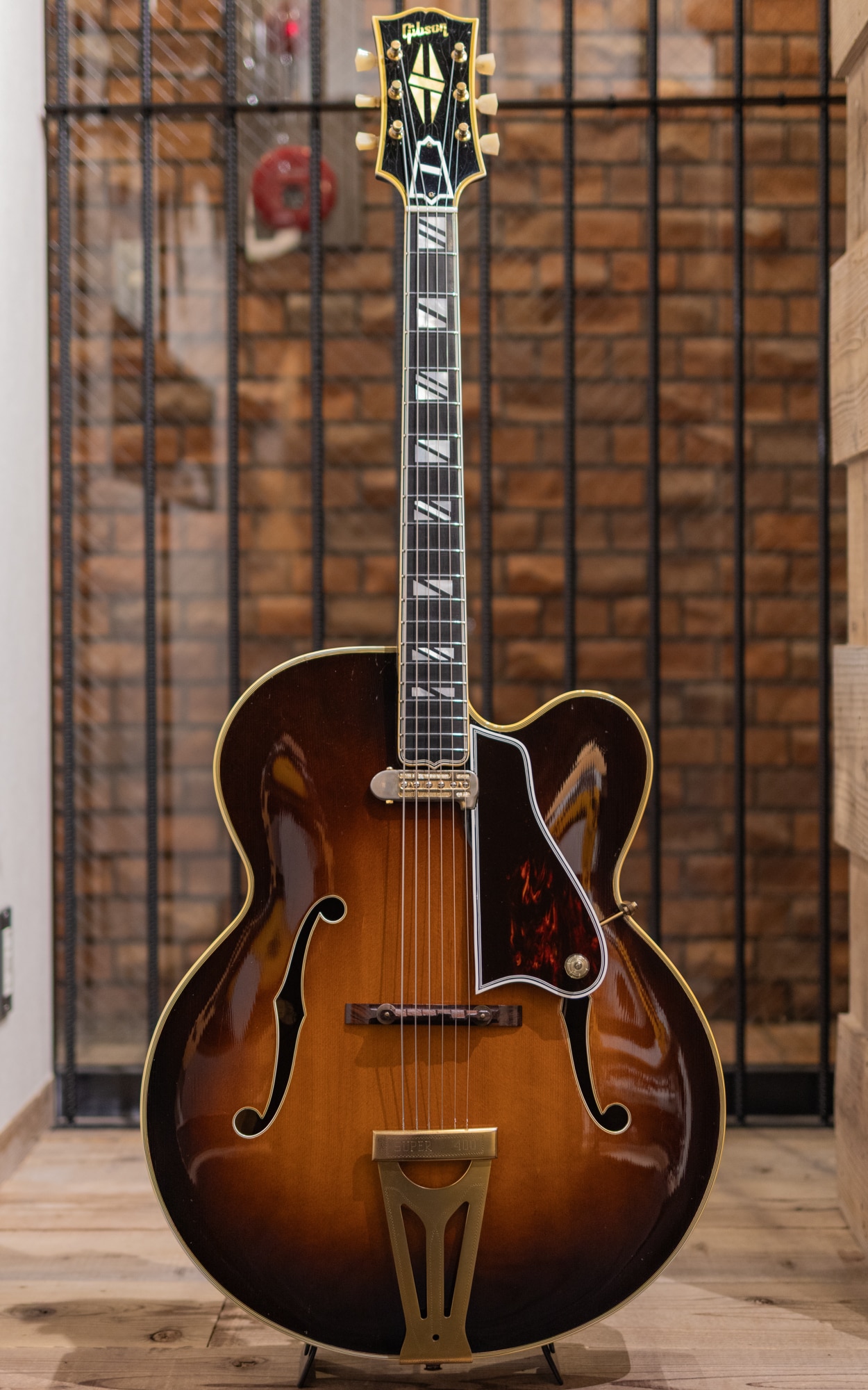 Super400C Sunburst / 1952: エレキギター｜三木楽器公式通販サイト