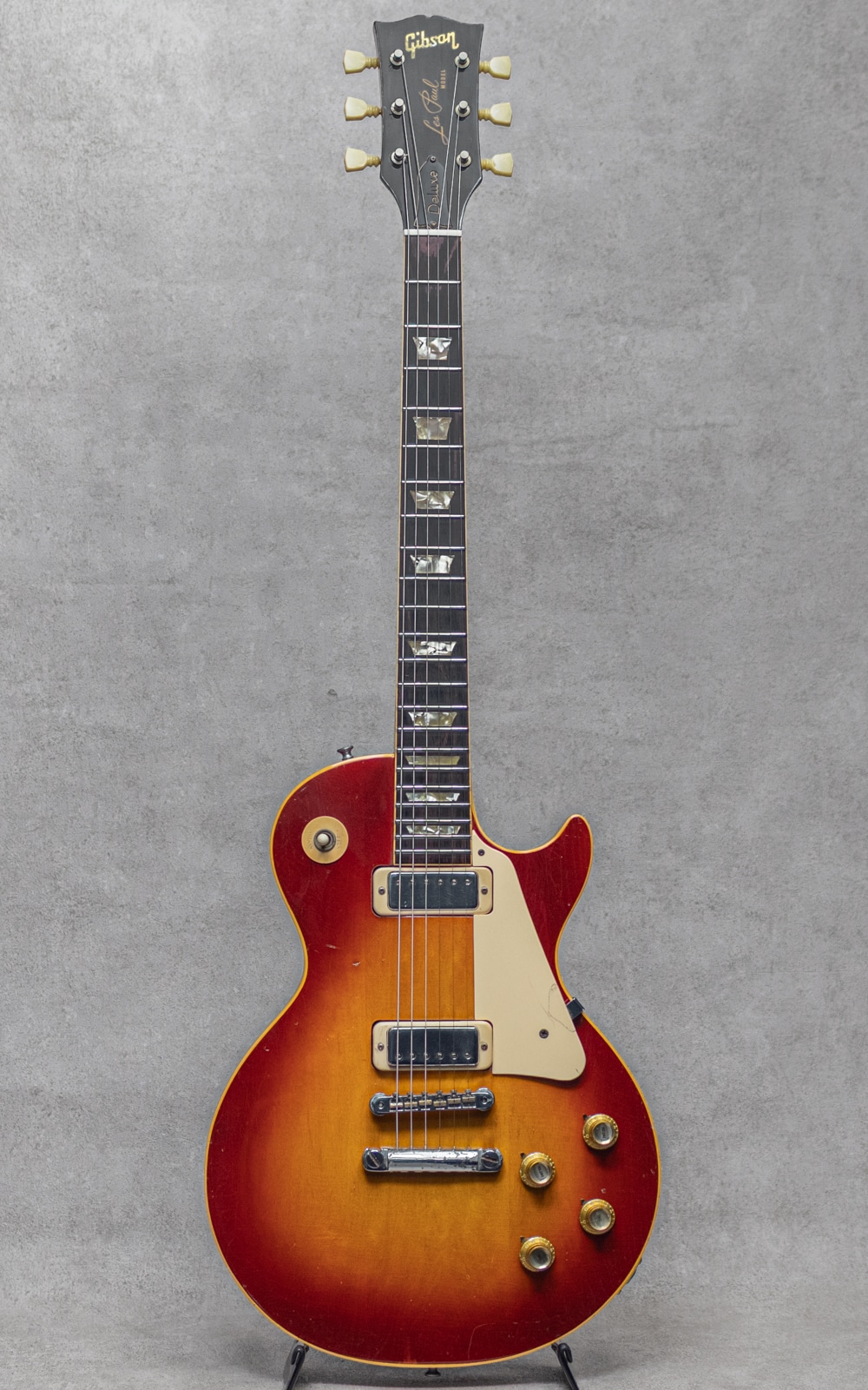 Les Paul Deluxe Cherry Sunburst / Early 1970s