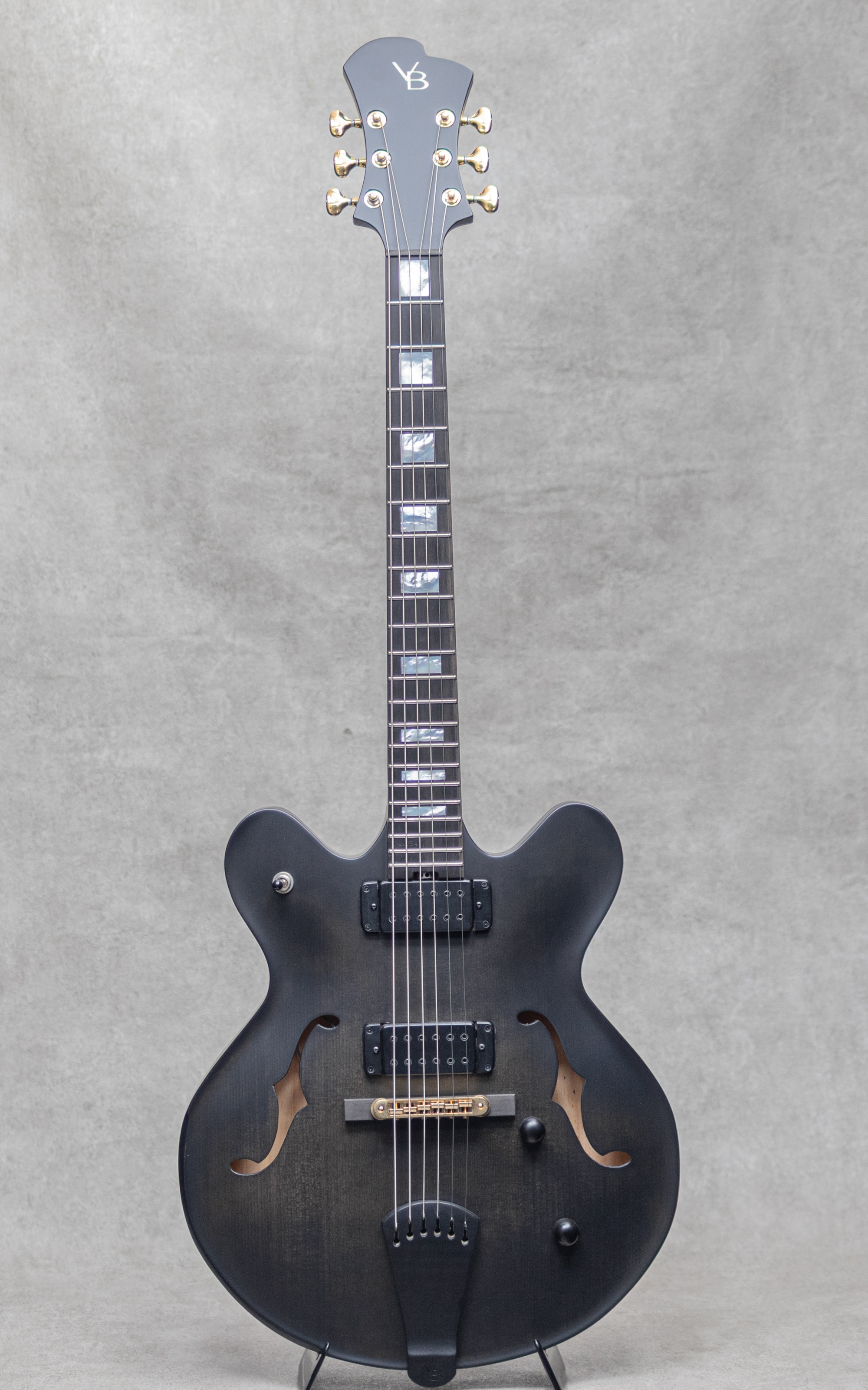 Model 35 Chambered Semi-hollow Black Smoke Stain Block Position Gold Hardware S/N:754
