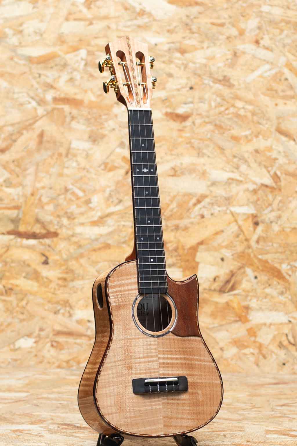 CBDMP-LN Concert Semi Long Neck