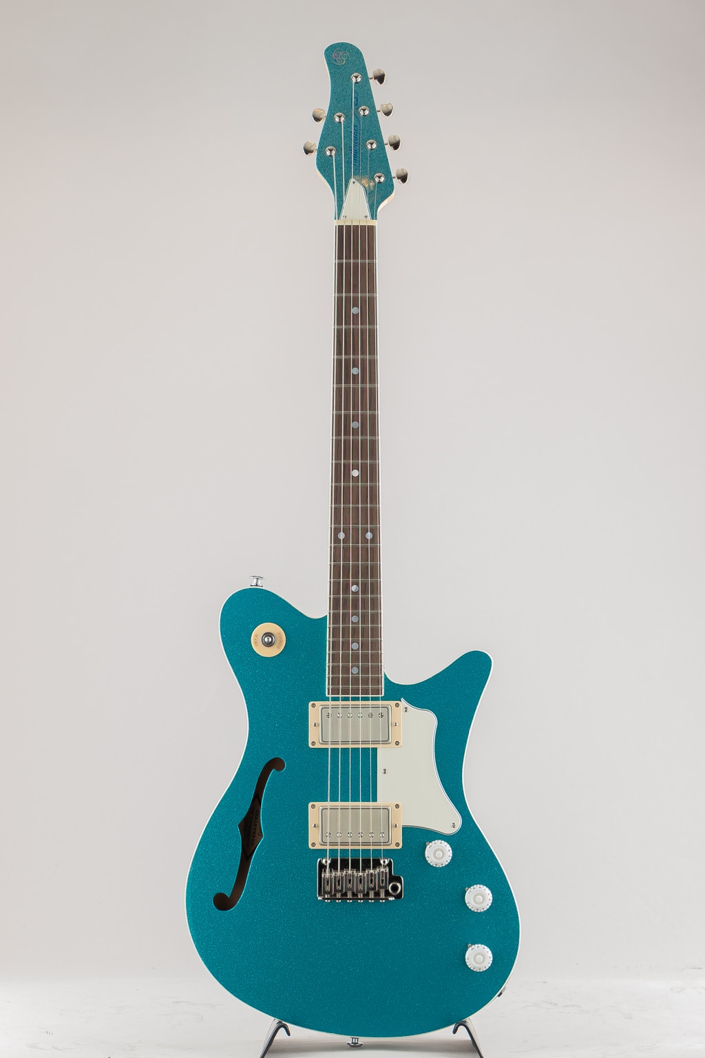 Trailbreaker Mark-II w.Tremolo / Aqua Blue Sparkle