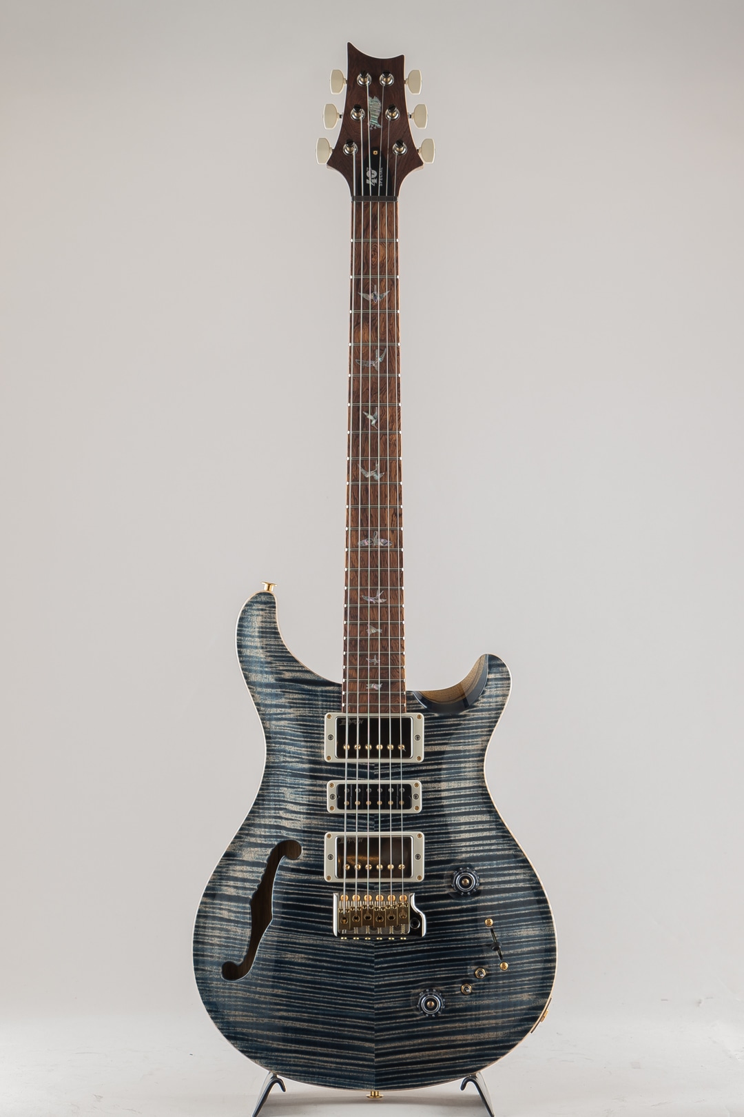 40th Aniversary Special Semi-Hollow Limited Edition Faded Whale Blue (Natural Back) 2025