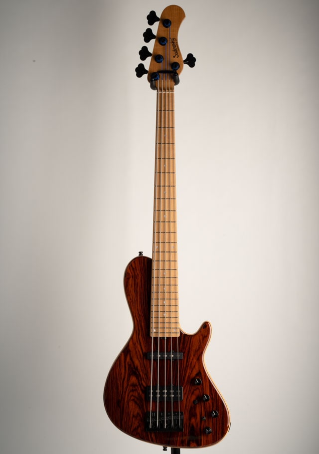 Master Built 24-Fret Singlecut Bass Cocobolo Top