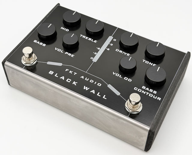 Black Wall / Bass Overdrive - Preamp - 3 Band EQ