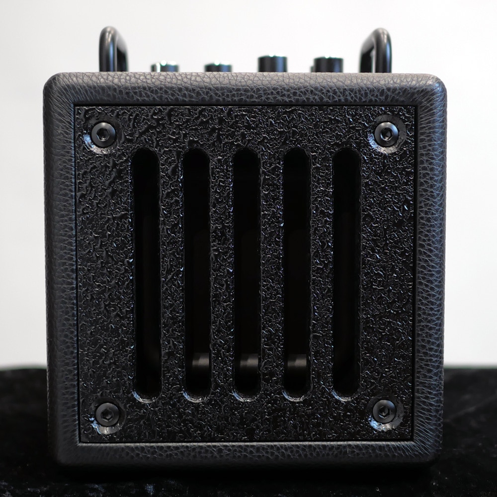 X4 / Black Black BASS SIDE