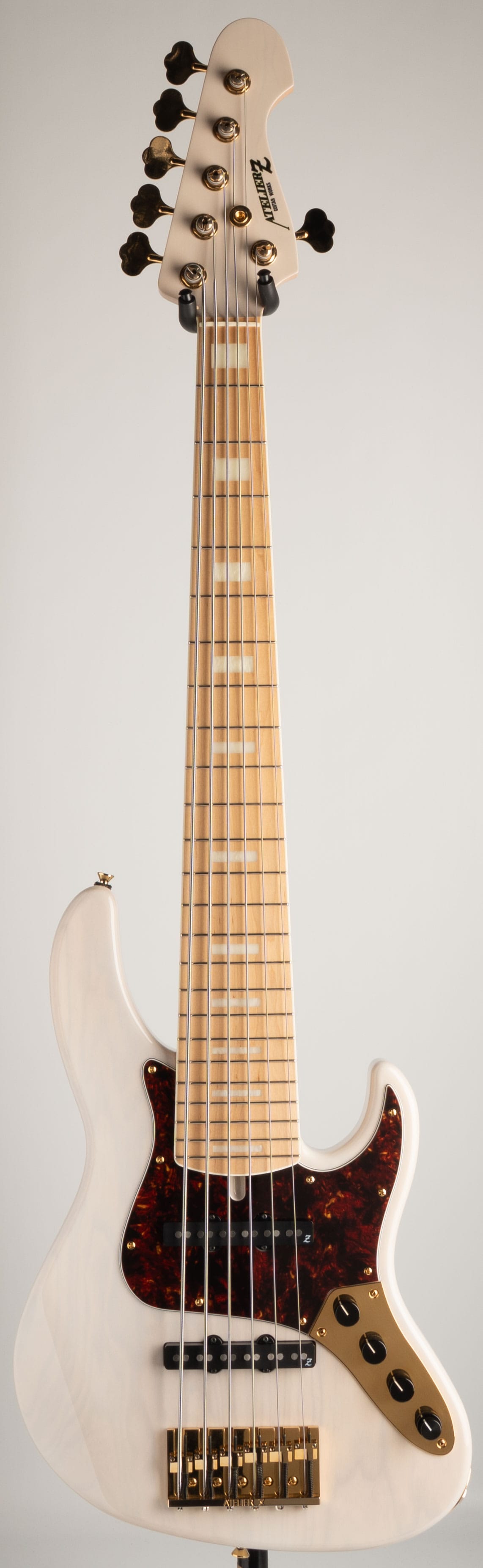 Beta6 Custom (Transparent White / MH)