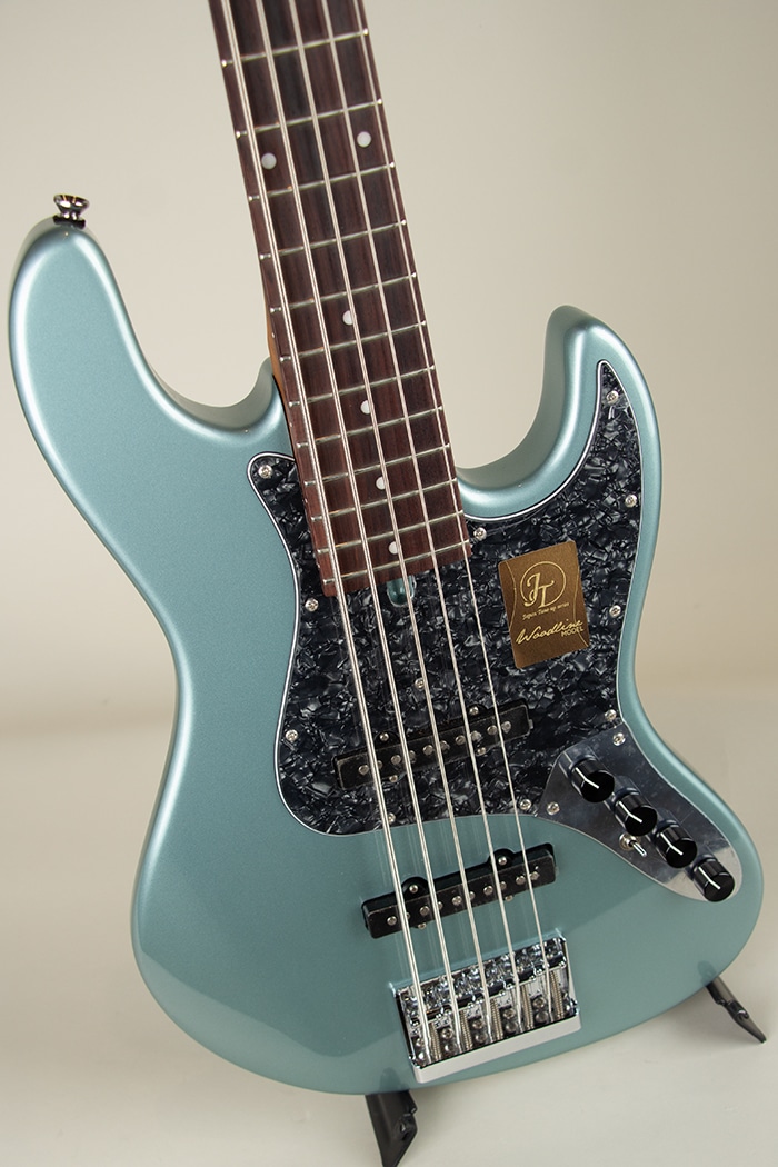 WL605AC-RSM/R Ice Blue Metallic
