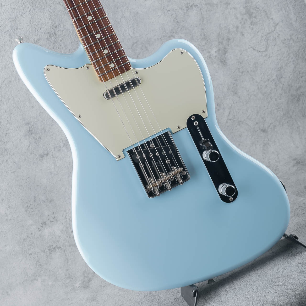 2021 Limited Made in Japan Offset Telecaster Daphne Blue: Electric