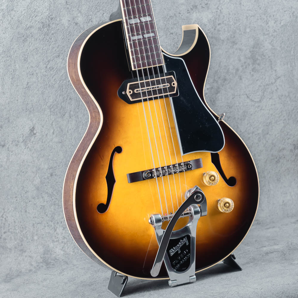AT105 Jr Classic Sunburst / Charlie Christian Style Pickup: エレキ