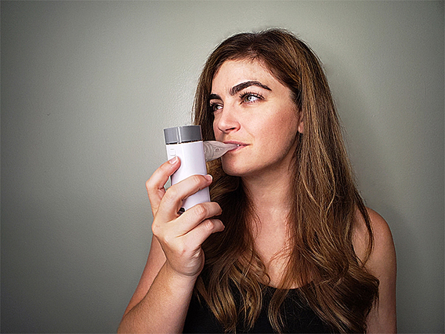 Portable Nebulizer ポータブルセット (ネブライザー + Isotonic Saline8p + トラベルケース 付き) ポータブルセット 梅田店